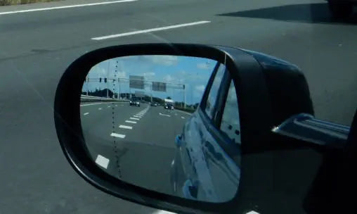 Man aangehouden voor diefstal van tientallen buitenspiegels in Zwanenburg en Badhoevedorp - FritzLock.nl