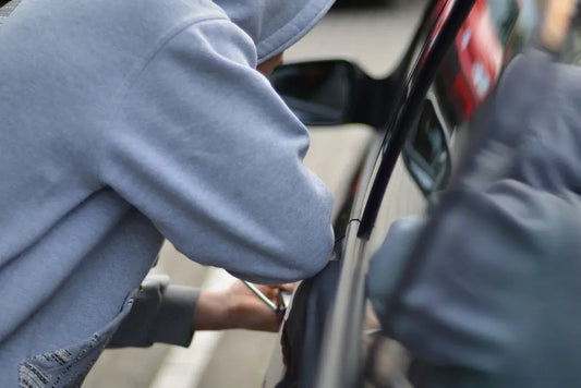 Diefstal van buitenspiegels in Duitsland – bescherm je auto voordat het te laat is - FritzLock.nl