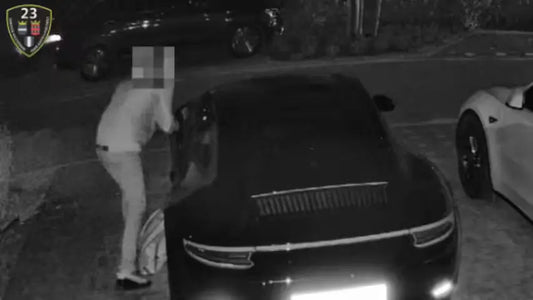 Waarom een gestolen autospiegel vaak meer dan €2000 schade veroorzaakt - FritzLock.nl